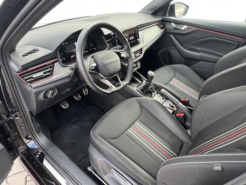 Škoda Scala Monte Carlo 1.5 TSI 110 kW - fotka 14 z 35