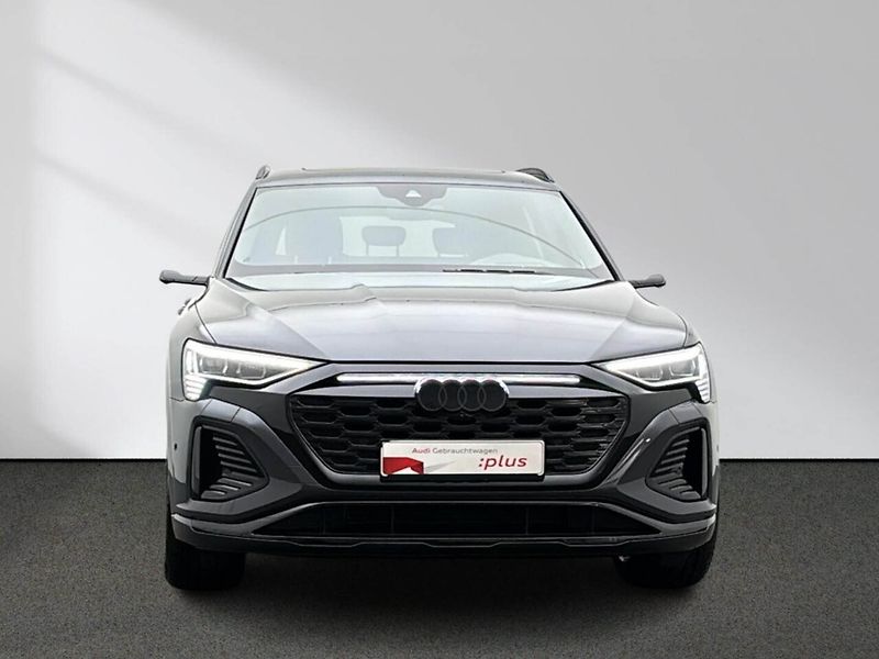 Audi Q8 e-tron 55 q S-Line Pano B&O 360 Venti - fotka 2 z 10