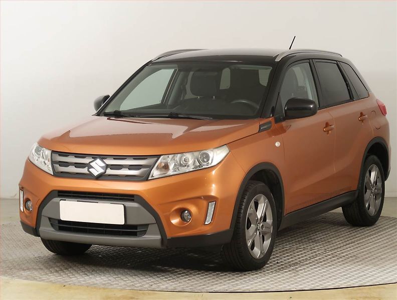 Suzuki Vitara (2017) 1.6 VVT, Serv.kniha, Navi - fotka 2 z 19