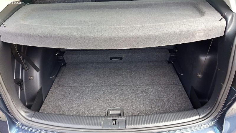 Volkswagen Golf Plus (2013) - fotka 12 z 37