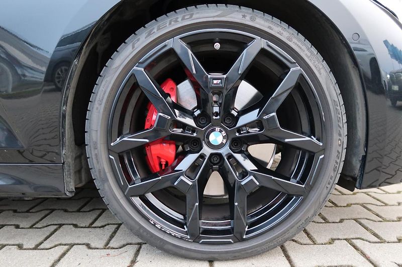 BMW Řada 3 M340i xDrive Touring - fotka 3 z 8