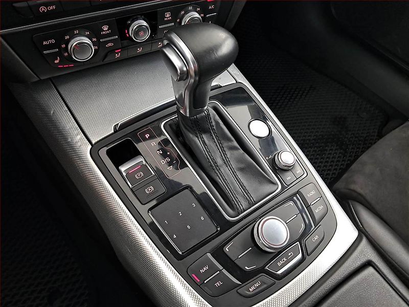 Audi A6 (2014) 3.0 TDI, 4X4, Automat, Kůže - fotka 16 z 19