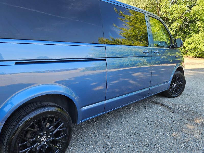 Volkswagen Multivan (2016) T6 long - fotka 4 z 25