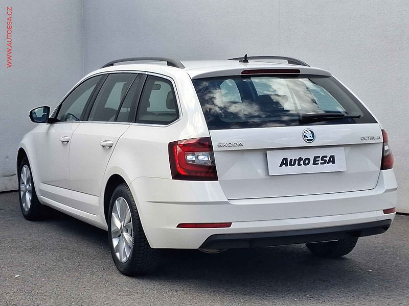 Škoda Octavia (2020) 2.0 TDi, ČR, Style, LED, navi - fotka 6 z 19
