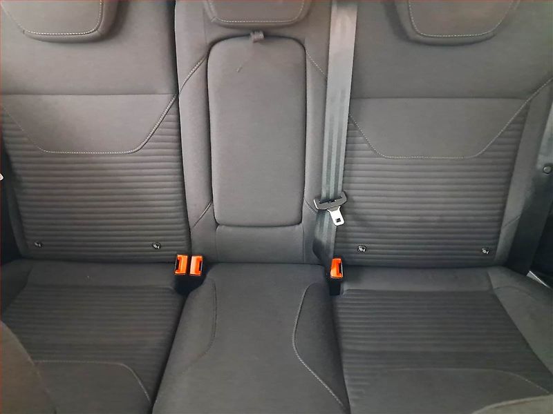 Ford Focus (2015) 1.5 TDCi, Navi, Tempomat - fotka 10 z 19