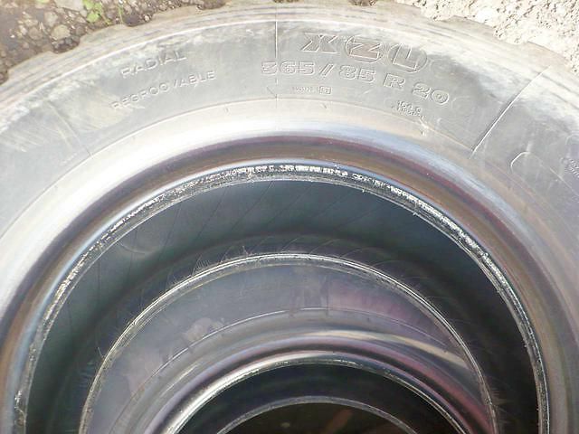 Ostatní pneu Michelin R20 365 85 XZL - fotka 11 z 13