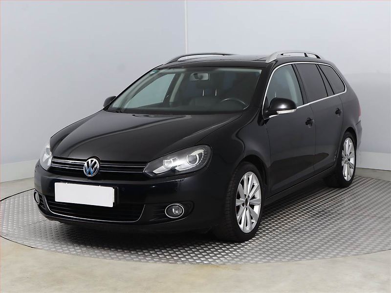 Volkswagen Golf (2011) Exclusive 1.6 TDI, Serv.kniha - fotka 2 z 18