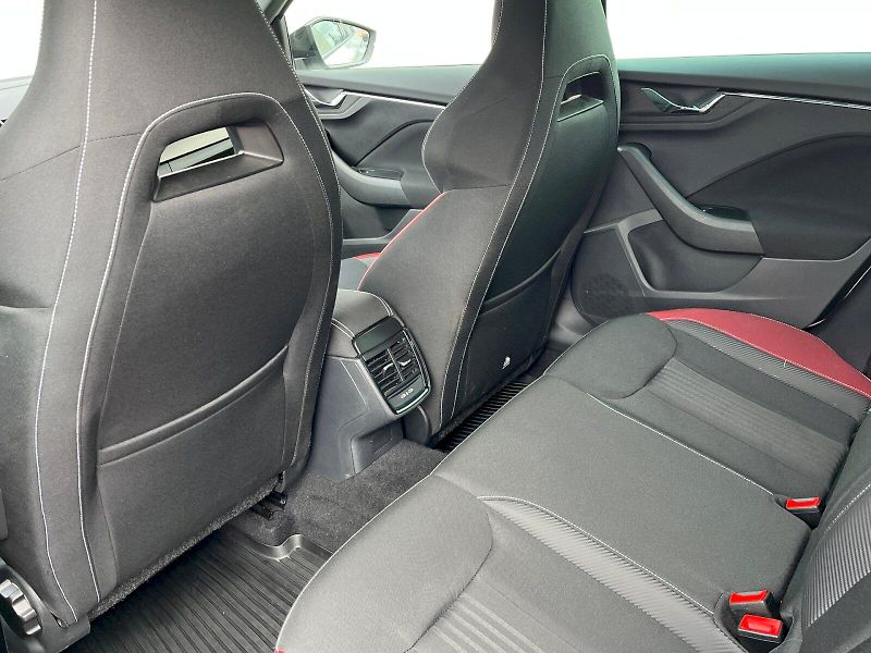 Škoda Scala (2023) 1.5 TSI 110kW Monte Carlo - fotka 8 z 29