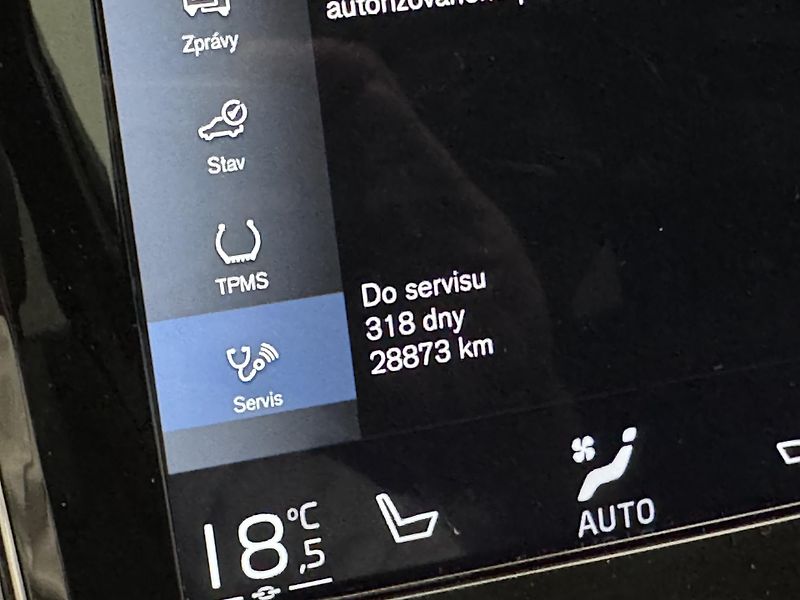 Volvo V60 CC D4 AWD MOMNETUM CZ 1.maj - fotka 42 z 44