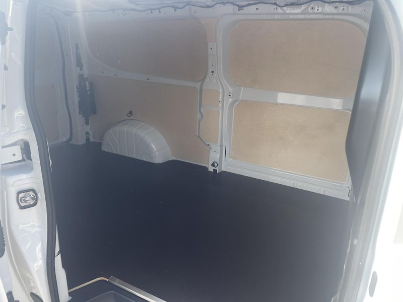 Volkswagen Transporter 2.0 TDI DR 110kW - fotka 9 z 21