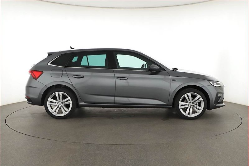 Škoda Scala (2025) 1.0 TSI, Drive - fotka 6 z 18