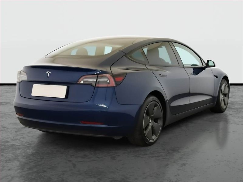 Tesla Model 3 (2021) Std Range Plus 52kWh, SoH 72% - fotka 5 z 20