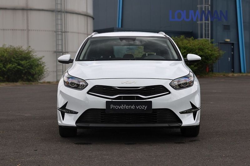 Kia Ceed 1.5 T-GDI SPIN - fotka 4 z 22