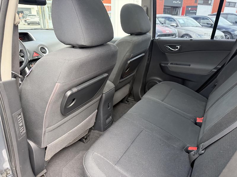 Renault Koleos 2.0 dCi  - fotka 28 z 34