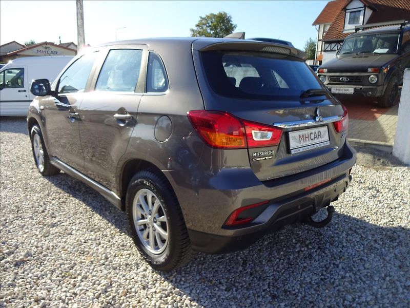 Mitsubishi ASX 1,6 i 85kW - fotka 5 z 52