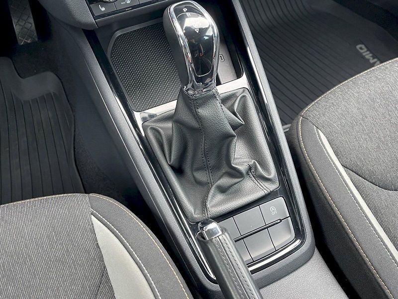 Škoda Kamiq (2022) 1.0 TSI 81 kW DSG Style Plus - fotka 12 z 33