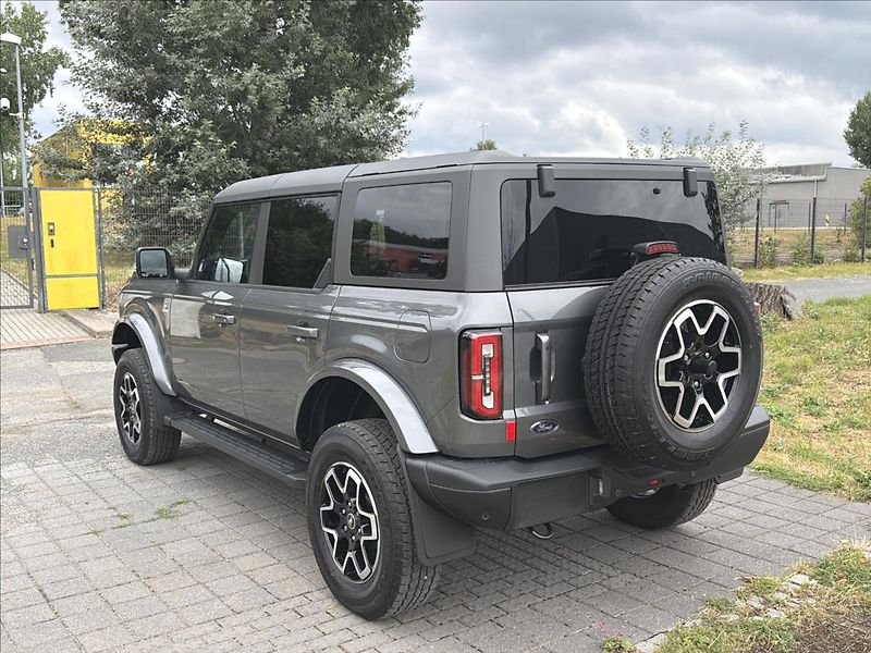 Ford Bronco 2,7 V6 AUT OUTER BANKS ČR - fotka 5 z 36