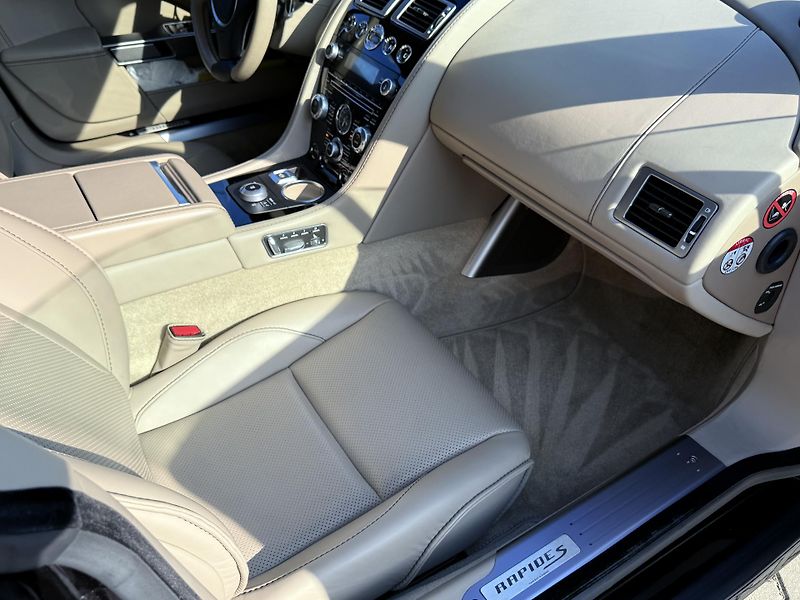 Aston Martin Rapide (2016) S 6.0 560PS,AT-8ST,SERVIS - fotka 61 z 72