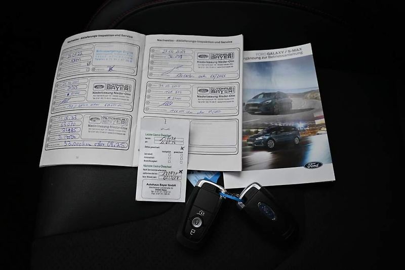 Ford S-MAX (2022) 2.0 ST-LINE 140 KW LED SONY AC - fotka 34 z 39