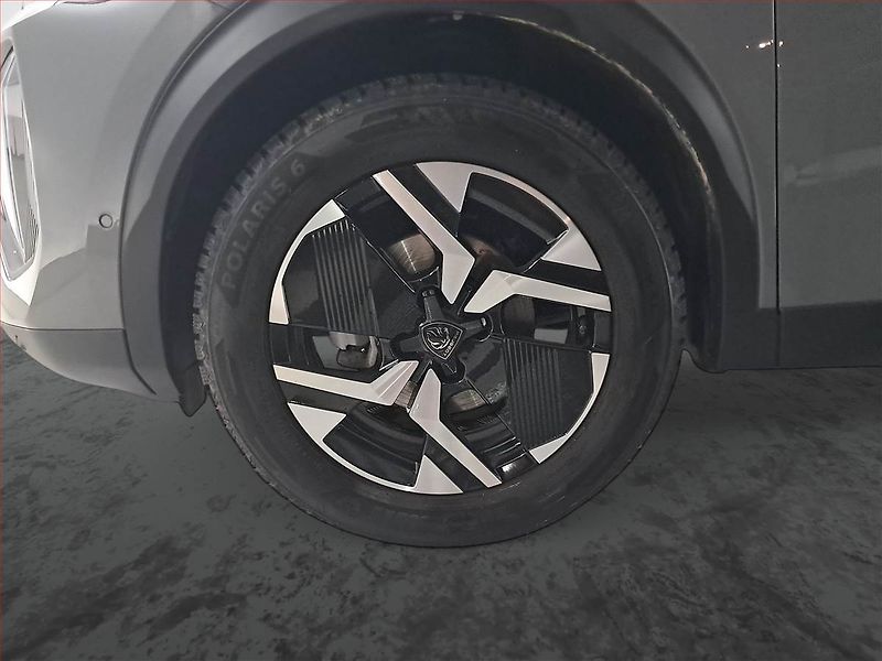 Peugeot 2008 (2025) 1.2 PureTech - fotka 14 z 20