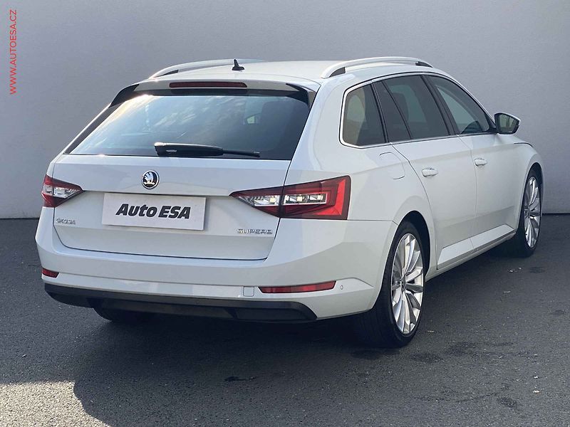 Škoda Superb (2016) 2.0 TDi, Style, kůže, +ALU - fotka 4 z 20