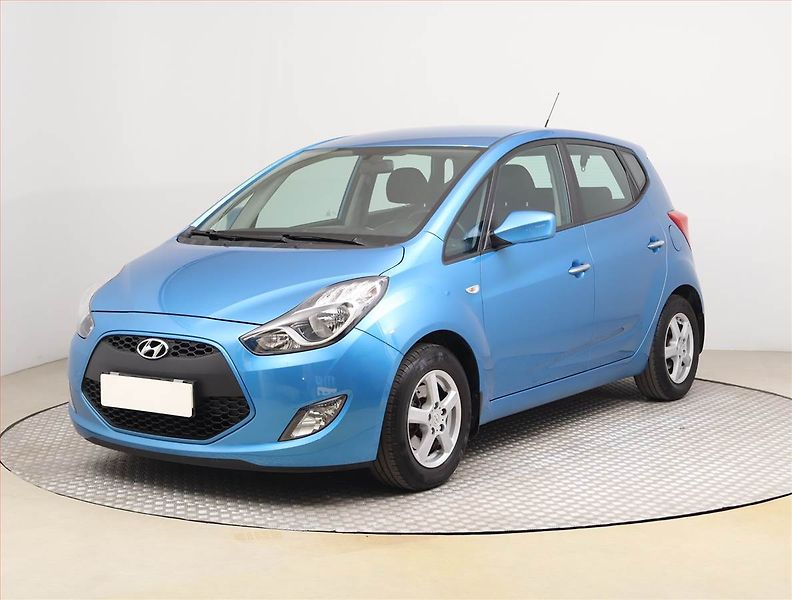 Hyundai ix20 (2017) 1.6 CVVT, ČR,1.maj - fotka 2 z 18