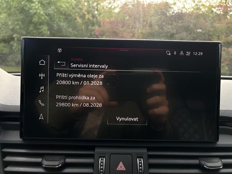 Audi Q5 (2021) 50TFSIe SLine PANO NOV BATERIE - fotka 26 z 38