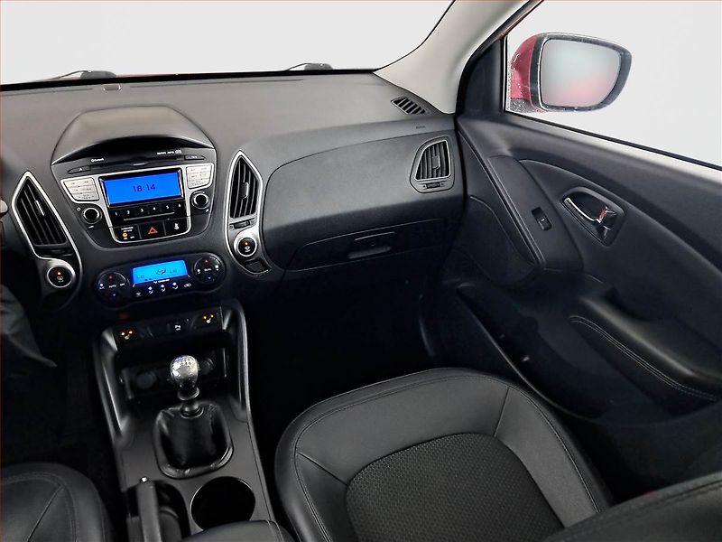 Hyundai ix35 (2013) 1.7 CRDi, Tempomat - fotka 8 z 22