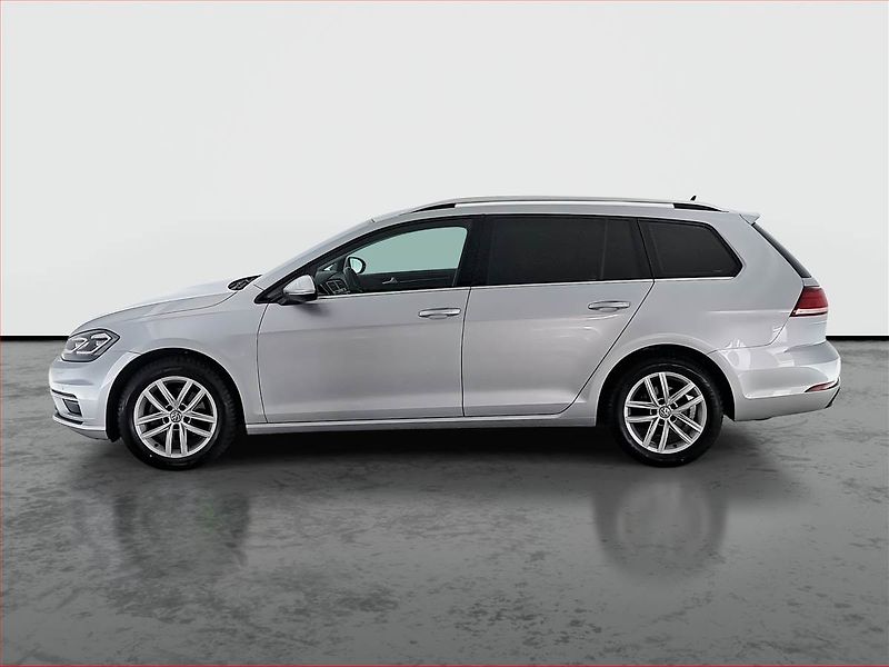 Volkswagen Golf (2020) 1.5 TSI, Automat, Tempomat - fotka 3 z 22