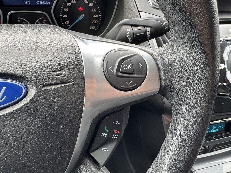 Ford Focus (2011) 1.6 Ti-VCT Digi Klima Tempomat - fotka 8 z 48