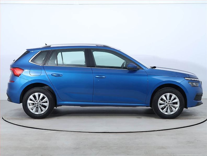 Škoda Kamiq (2022) 1.0 TSI, Tempomat - fotka 6 z 20