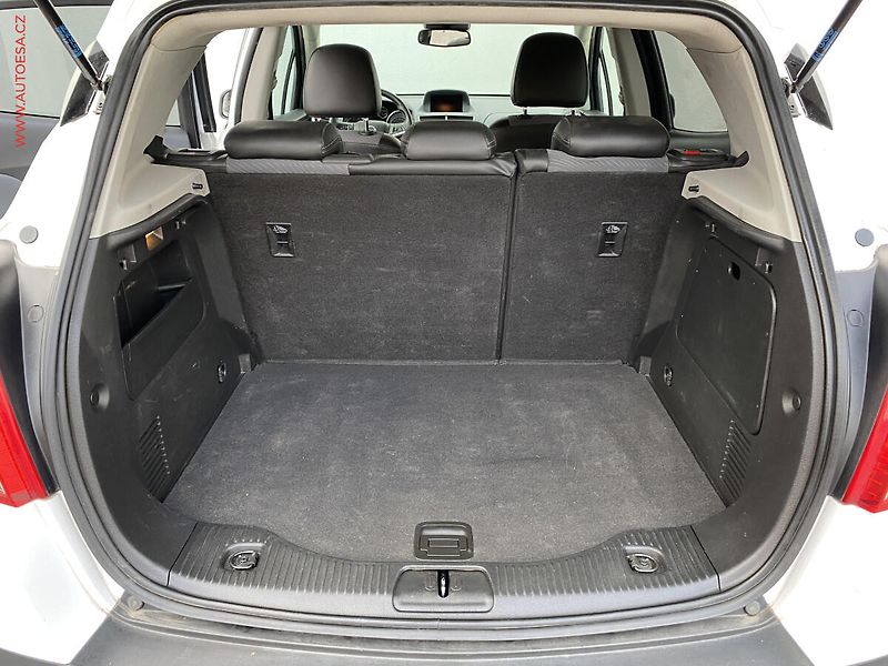 Opel Mokka (2014) 1.7 CDTi 4x4, Innovation - fotka 7 z 19