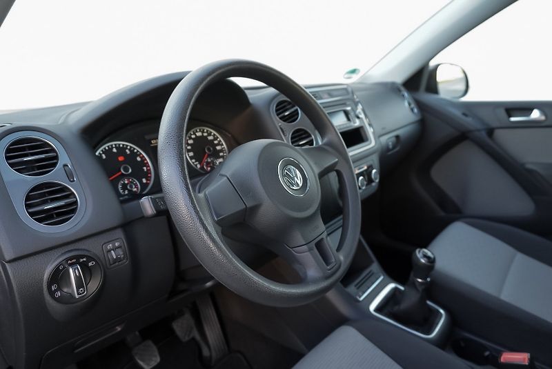 Volkswagen Tiguan (2013) 1.4 TSI TREND 4x4 - fotka 21 z 29