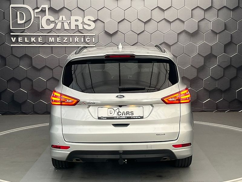 Ford S-MAX 2.5 HEV ST-Line - fotka 3 z 75