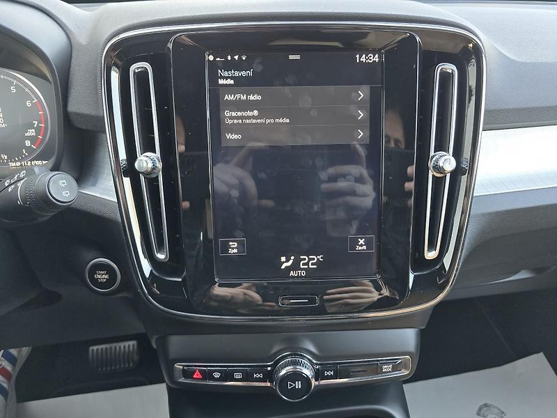 Volvo XC40 - fotka 37 z 43