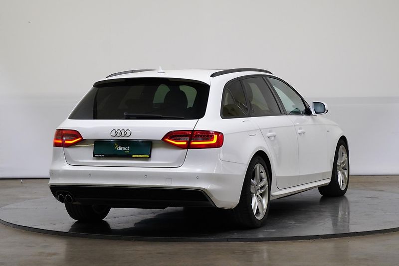 Audi A4 - fotka 2 z 25