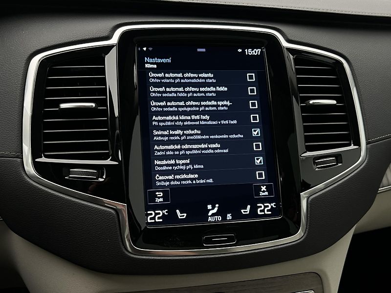 Volvo XC90 B5 AWD INSCRIPTION  - fotka 31 z 44
