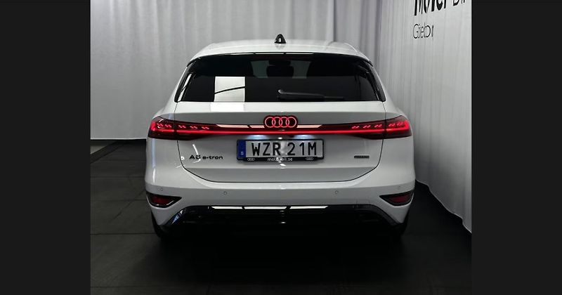 Audi A6 Avant e-tron Quattro S-Line 360kam - fotka 4 z 13