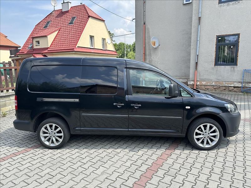 Volkswagen Caddy 2,0 MAXI TDI 4x4 TAŽNÉ - fotka 2 z 18
