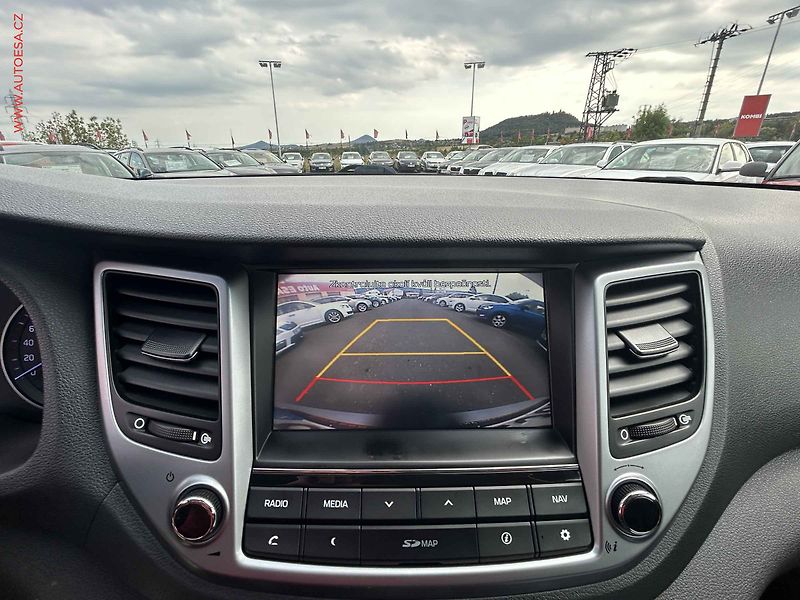 Hyundai Tucson (2016) 1.7CRDi, 2.maj,ČR, Navi - fotka 17 z 19