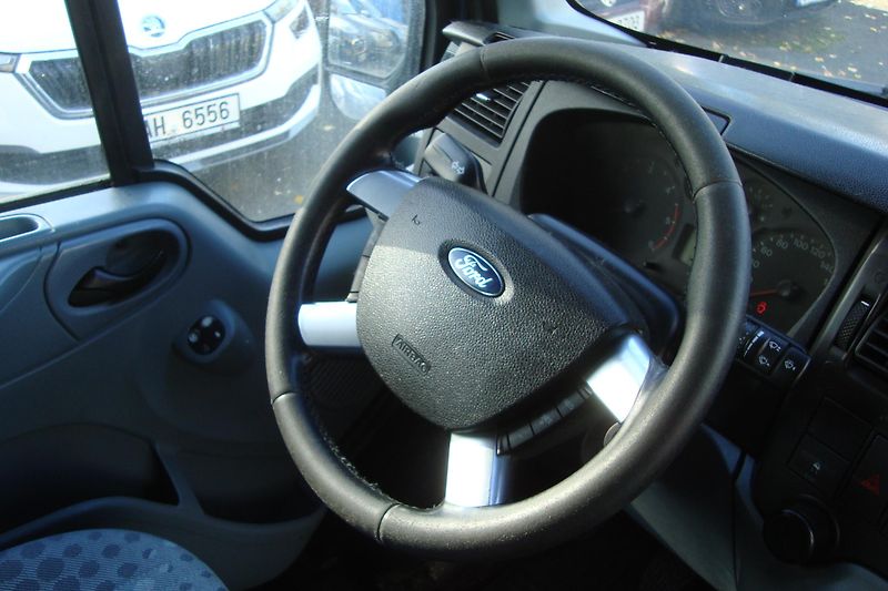 Ford Transit (2010) 2.2TDCi,300M,ČR,S.Kn,9-míst - fotka 26 z 74