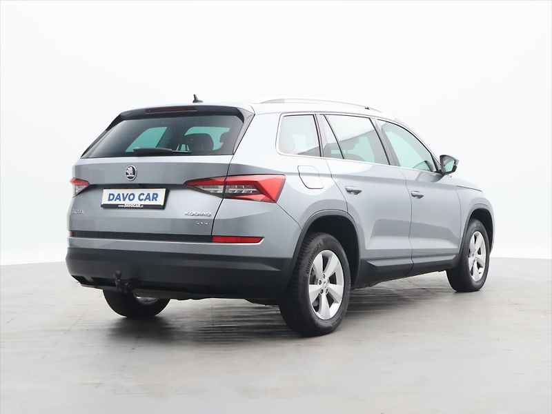 Škoda Kodiaq 2,0 TDI 140kW Style DSG 4x4 CZ - fotka 7 z 29