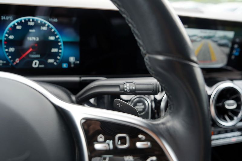 Mercedes-Benz GLA 200d Progressive/AT9/MBUX - fotka 43 z 46