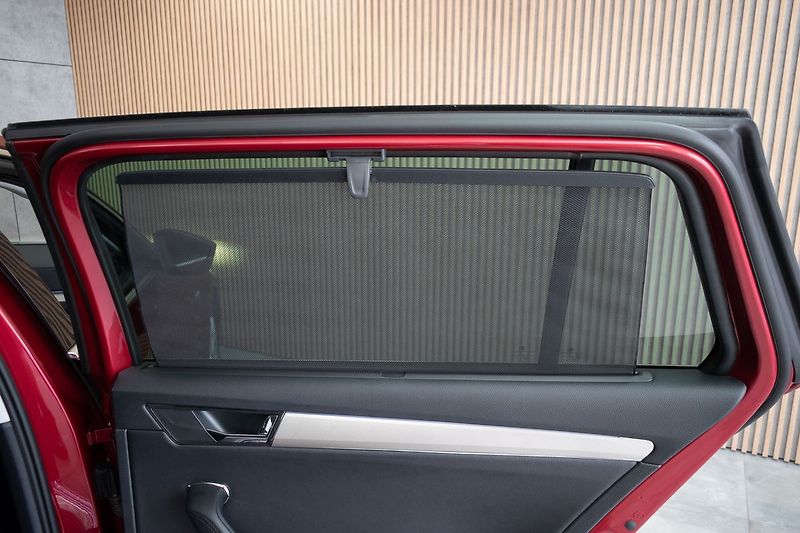Škoda Superb 2.0TDI L&K*4xVÝHŘEV*DPH*ČR 1.M - fotka 14 z 49