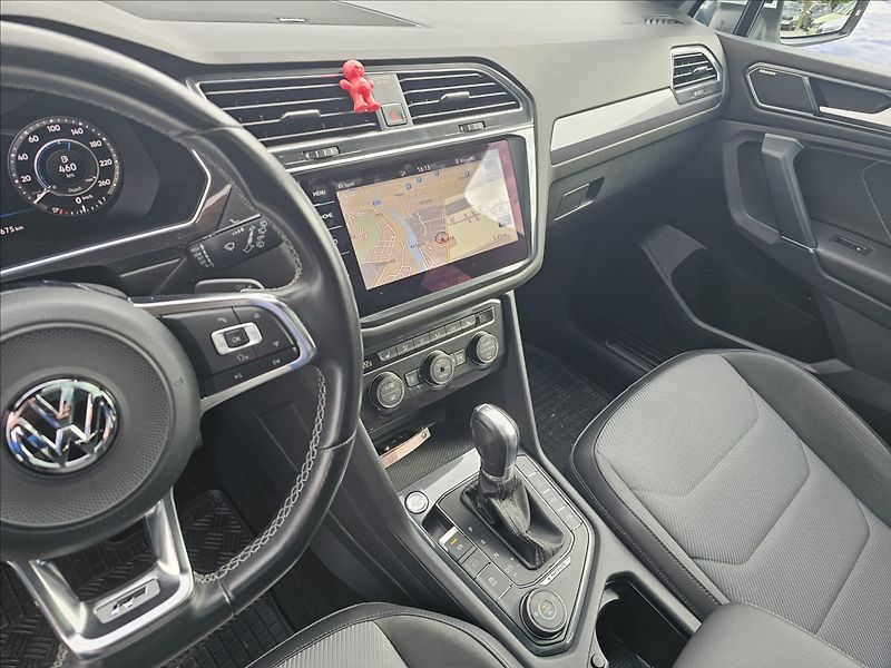 Volkswagen Tiguan Allspace 2,0TDi176KW R-Line Webasto - fotka 14 z 51