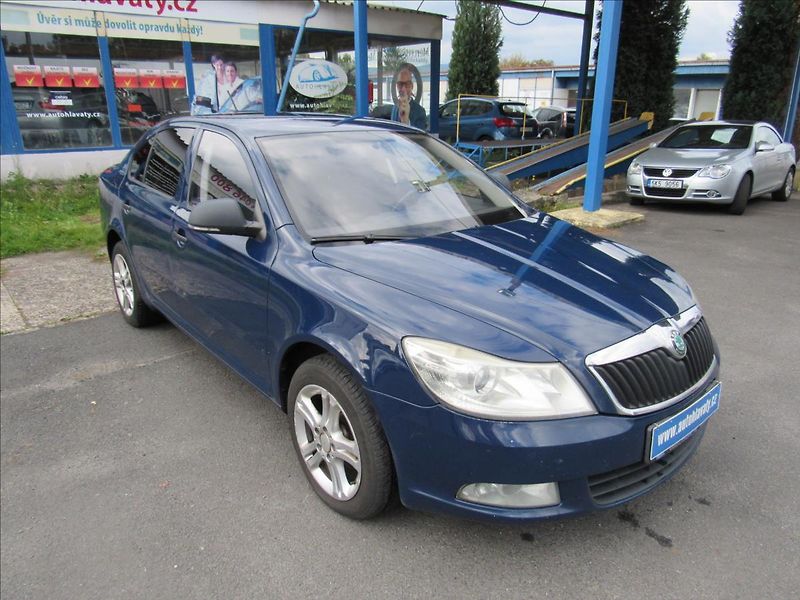 Škoda Octavia 1,6 TDi 77kW Sedan - fotka 3 z 30