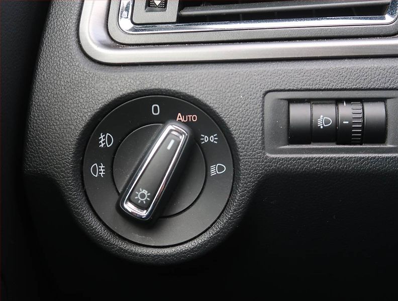 Škoda Rapid (2016) Spaceback 1.4 TDI - fotka 16 z 18