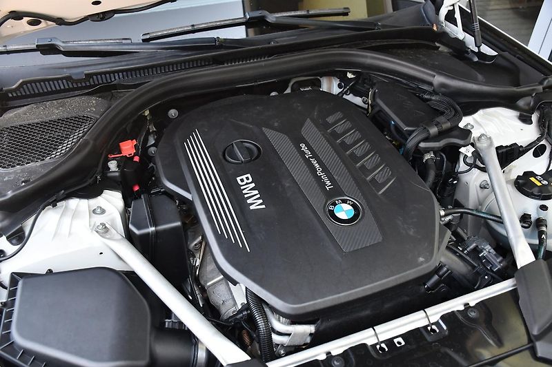 BMW Řada 5 530D M-SPORT 2xKOLA  - fotka 50 z 53
