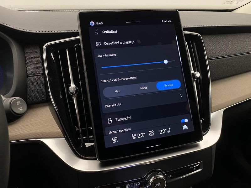 Volvo XC90 (2026) T8 AWD RECHARGE BRIGHT PLUS 7m - fotka 54 z 70