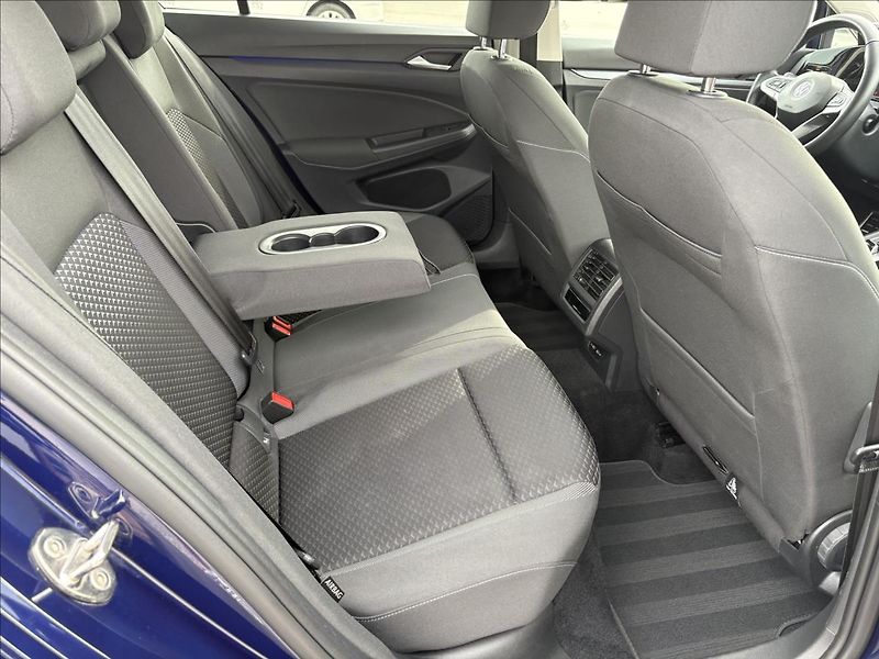 Volkswagen Golf 2,0 TDi 85kW,Led,Kamer,ACC,Nav - fotka 38 z 46